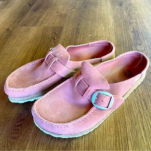 Womens Birkenstock Buckley clogs. Pink suede. Gently warn. 11M. Great deal!